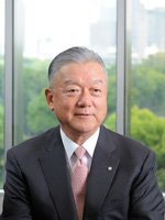 日本アジアグループ株式会社 代表取締役会長兼社長 山下 哲生